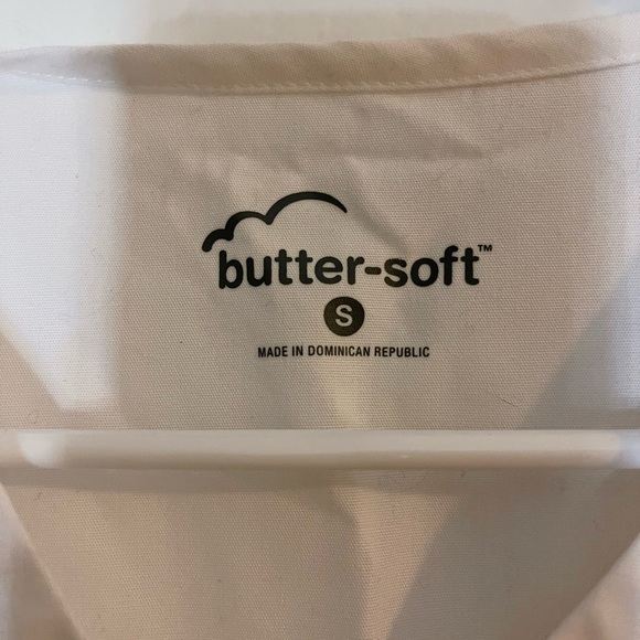 NWT White Butter Soft Scrub Top - Picture 4 of 5